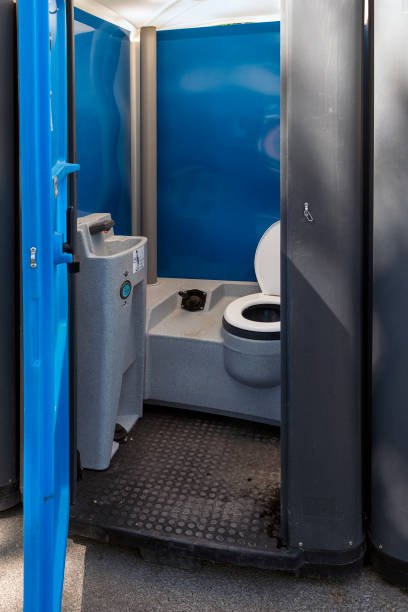 Best Portable toilet rental cost  in Siesta Shores, TX